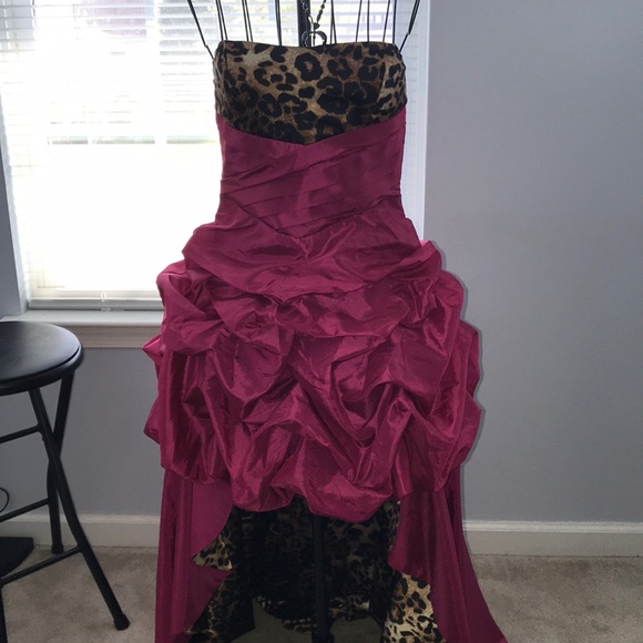 DESIGNER Prom Dress - Picture 1 of 7
